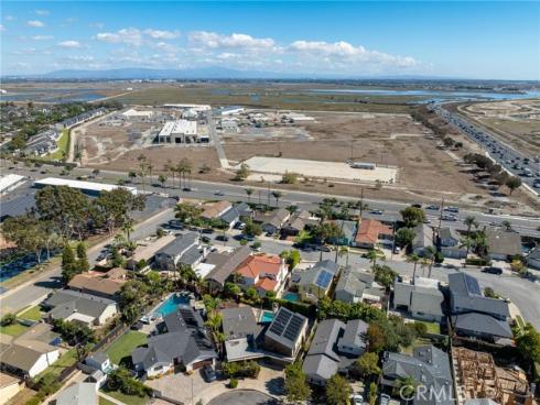 412  Emerald  , Seal Beach, CA