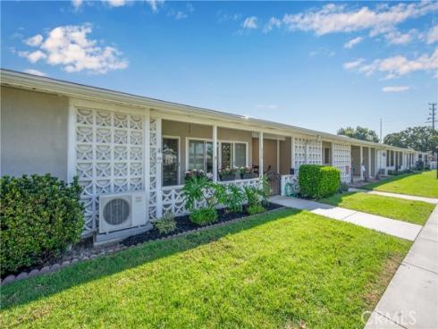 1461  Monterey  28E , Seal Beach, CA