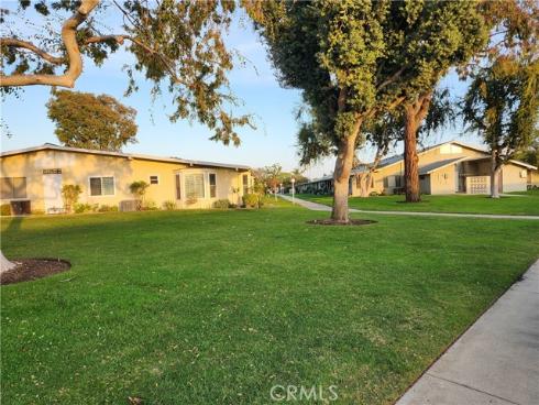 1660  Glenview Rd  78 J. , Seal Beach, CA