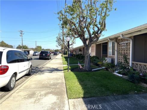 1470  Northwood Rd., M10-243i  , Seal Beach, CA