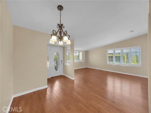 1660  Tam O'shanter  Mutual 14-5F  Road, Seal Beach, CA