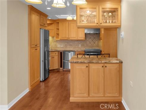 1660  Tam O'shanter  Mutual 14-5F  Road, Seal Beach, CA