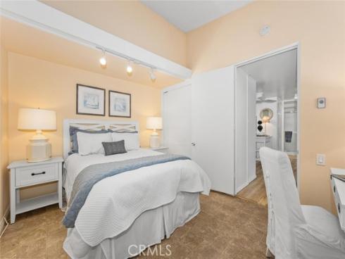 1121  Northwood  237D  M9  Road, Seal Beach, CA