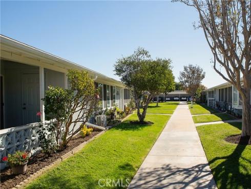 1200  Canoe Brook Dr., M3-19f  , Seal Beach, CA