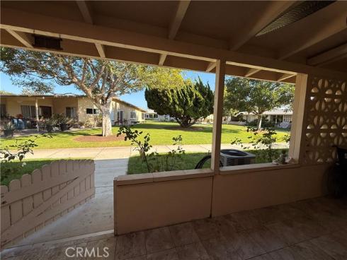 13601  Medinac  72E  Lane, Seal Beach, CA