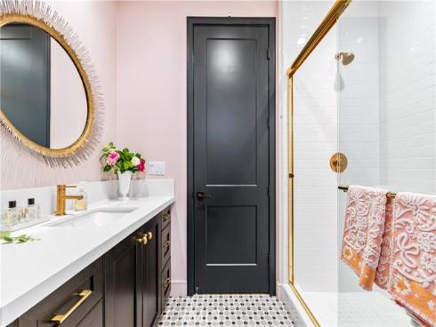 15  Marina Way  , Seal Beach, CA