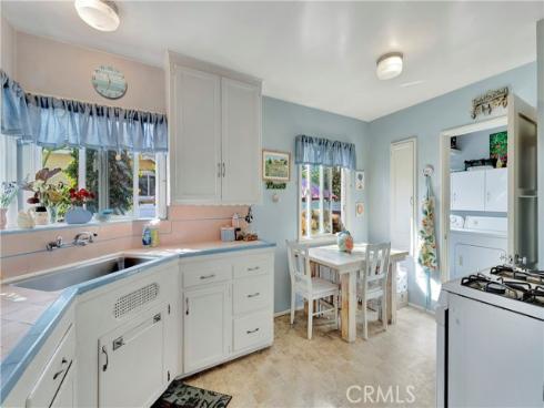 125  5th   Street, Seal Beach, CA