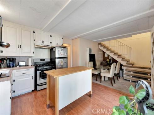 125  5th   Street, Seal Beach, CA