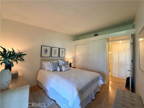 13410  Saint Andrew's  70E  Drive, Seal Beach, CA