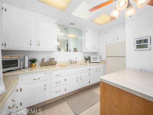 1491 Golden Rain 91B RoadM5, Seal Beach, CA