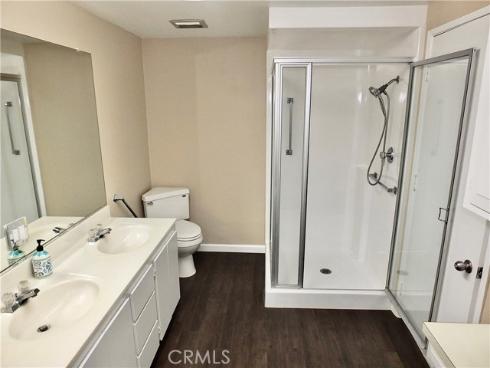 1891 Mckinney 26B Way, Seal Beach, CA