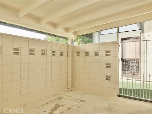 1891 Mckinney 26B Way, Seal Beach, CA