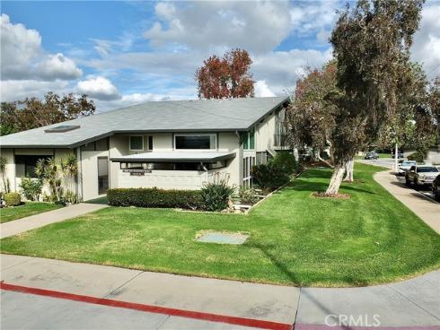 1891 Mckinney 26B Way, Seal Beach, CA