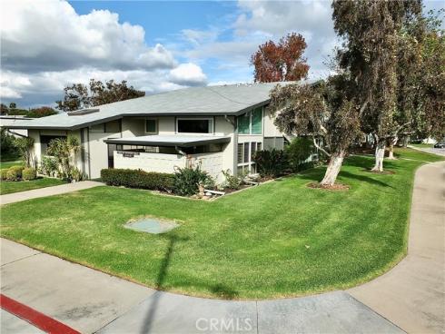 1891 Mckinney 26B Way, Seal Beach, CA