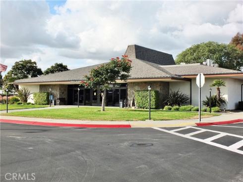 1891 Mckinney 26B Way, Seal Beach, CA