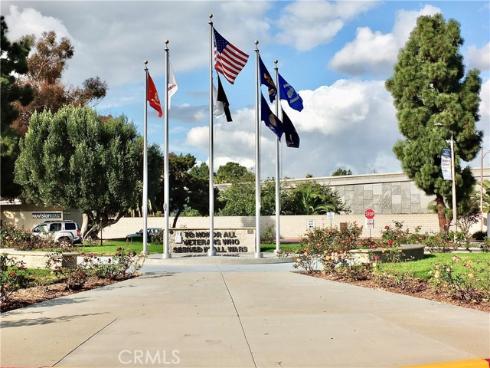 1891 Mckinney 26B Way, Seal Beach, CA