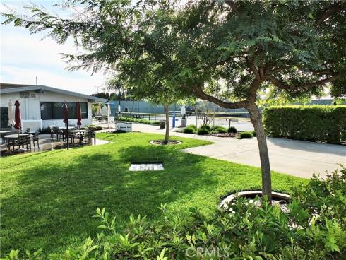 1891 Mckinney 26B Way, Seal Beach, CA