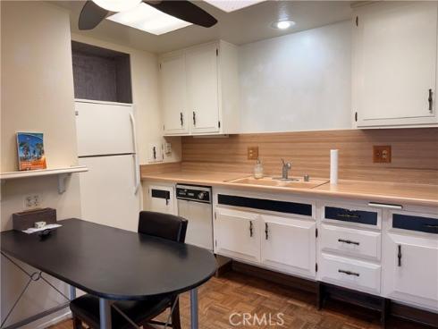 1321  Prestwick  147K  Road, Seal Beach, CA