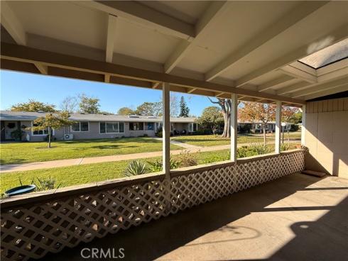 1321  Prestwick  147K  Road, Seal Beach, CA