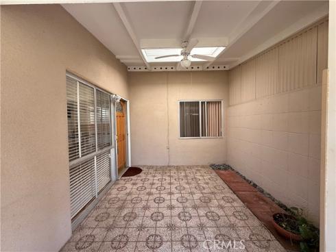 1321  Prestwick  147K  Road, Seal Beach, CA