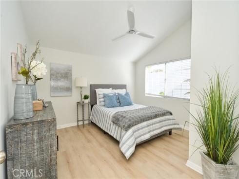 370 Electric , Seal Beach, CA