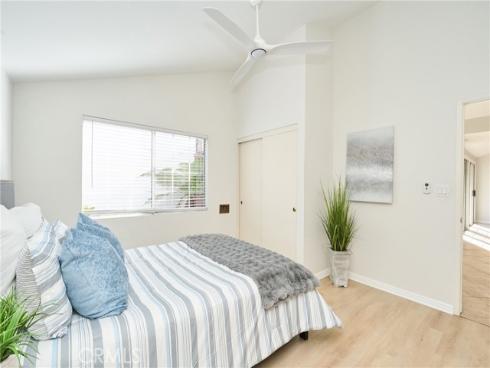 370 Electric , Seal Beach, CA