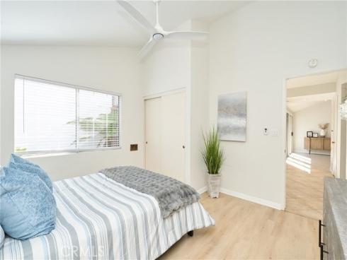 370 Electric , Seal Beach, CA