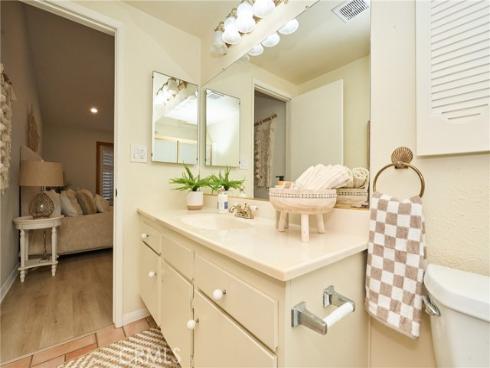 370 Electric , Seal Beach, CA