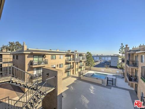12400 Montecito 403 Road, Seal Beach, CA