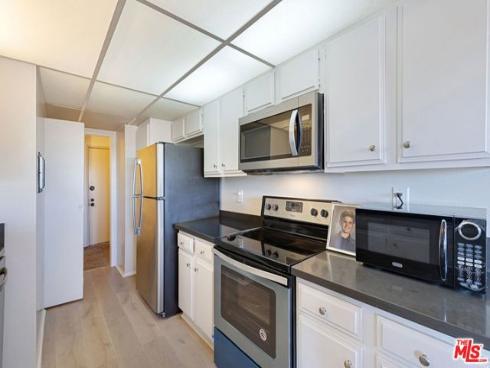 12400 Montecito 403 Road, Seal Beach, CA