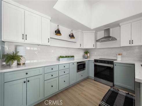 1641  Monterey  18E  RoadM-2, Seal Beach, CA