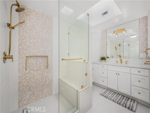 1641  Monterey  18E  RoadM-2, Seal Beach, CA