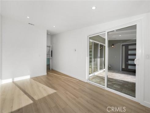 1641  Monterey  18E  RoadM-2, Seal Beach, CA