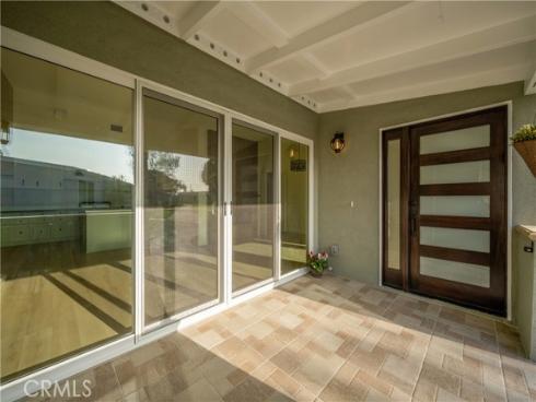 1641  Monterey  18E  RoadM-2, Seal Beach, CA