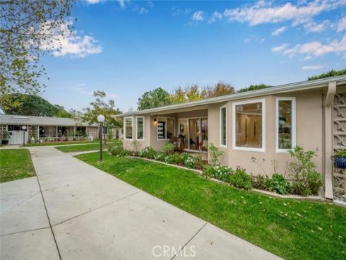 1271  Kenwood  163L  RoadM-7, Seal Beach, CA