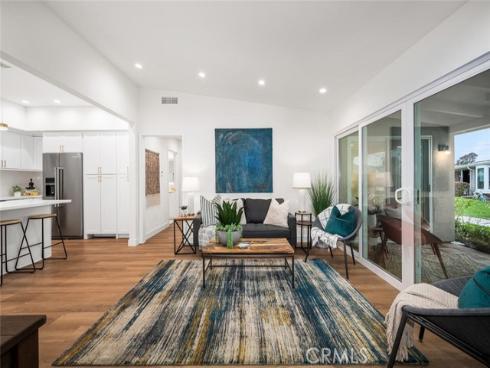 1271  Kenwood  163L  RoadM-7, Seal Beach, CA