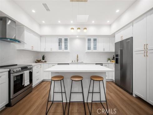 1271  Kenwood  163L  RoadM-7, Seal Beach, CA