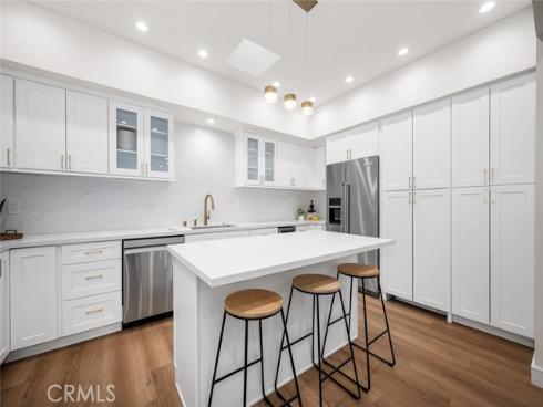 1271  Kenwood  163L  RoadM-7, Seal Beach, CA