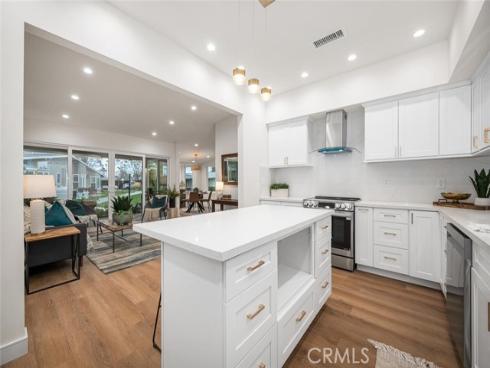 1271  Kenwood  163L  RoadM-7, Seal Beach, CA