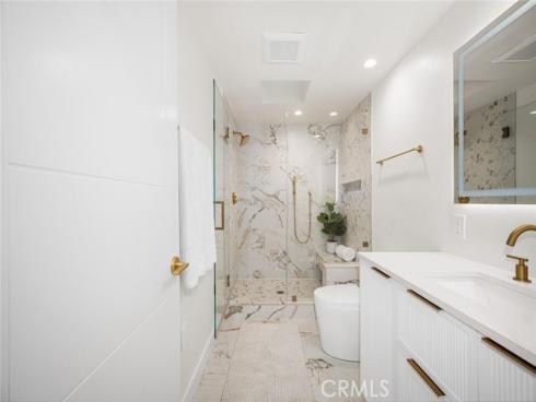 1271  Kenwood  163L  RoadM-7, Seal Beach, CA