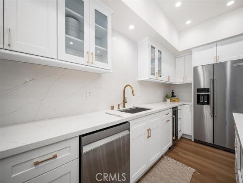 1271  Kenwood  163L  RoadM-7, Seal Beach, CA