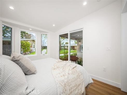 1271  Kenwood  163L  RoadM-7, Seal Beach, CA