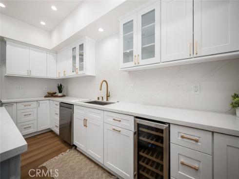 1271  Kenwood  163L  RoadM-7, Seal Beach, CA