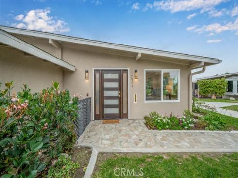 1271  Kenwood  163L  RoadM-7, Seal Beach, CA