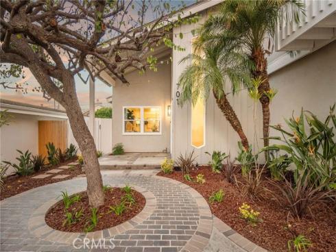 701  Taper   Drive, Seal Beach, CA