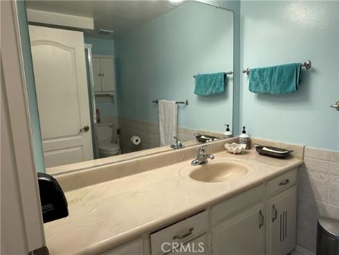 1860  Mckinney Wy M15-21a  , Seal Beach, CA