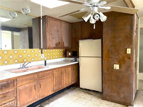 1621  Monterey Rd., M2-19h  , Seal Beach, CA