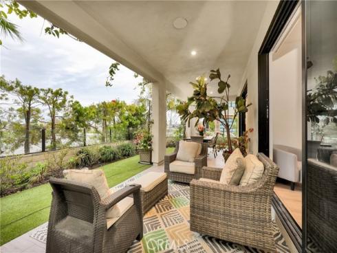 10  Ocean Place  , Seal Beach, CA