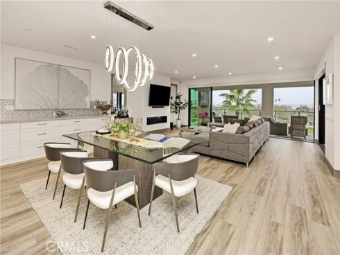 10  Ocean Place  , Seal Beach, CA