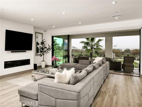 10  Ocean Place  , Seal Beach, CA